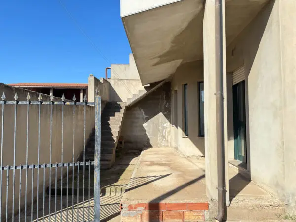Immagine per Villa trifamiliare in vendita a Uta via Umberto I