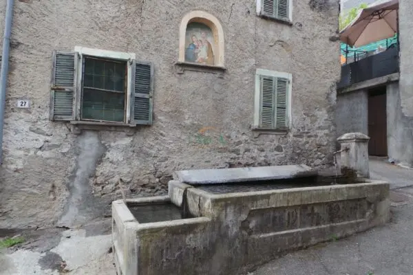 Villa Trifamiliare via Località Odecca, Malonno
