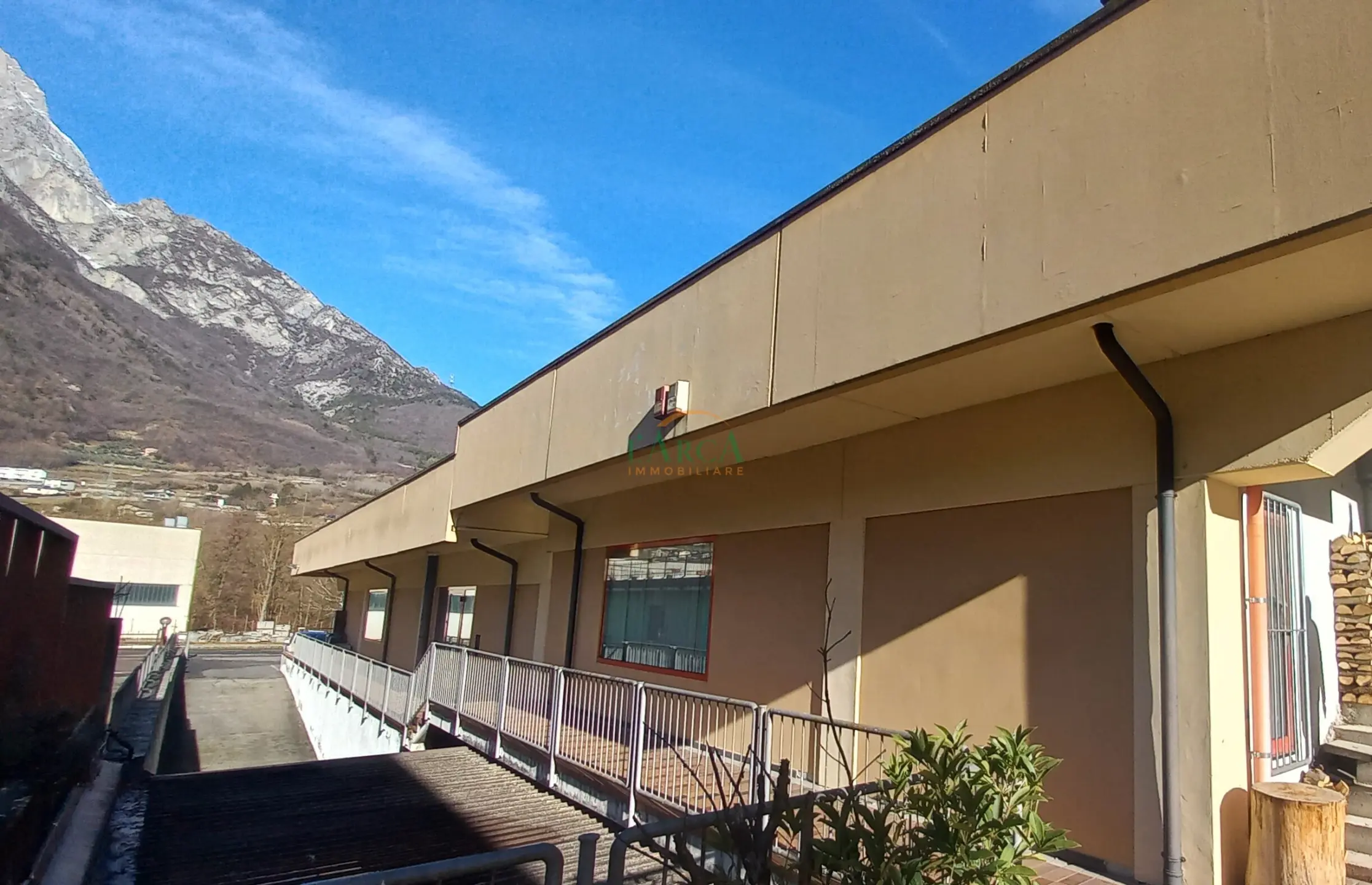 Immagine per Locale commerciale in vendita a Braone via Brendibusio 3