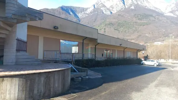 Locale Commerciale via Brendibusio 3, Braone