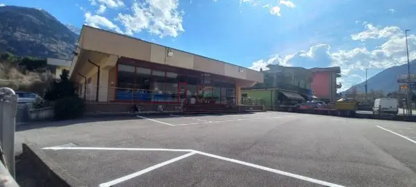 Locale Commerciale via Brendibusio 3, Braone