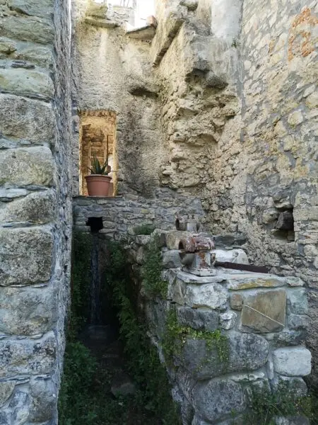 Immagine per Casale in vendita a Castelnuovo Magra via Molino Del Piano 1