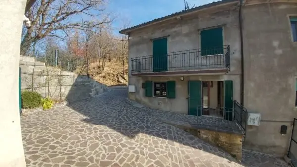 Porzione Di Casa via Serra 381, Zocca