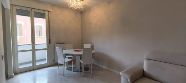 Bilocale 190, Modena