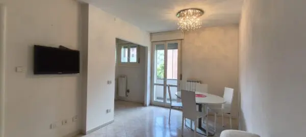 Bilocale 190, Modena