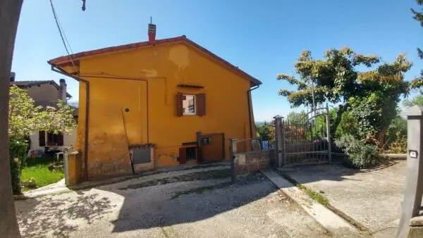 Porzione Di Casa via Della Piscina 6, Zocca