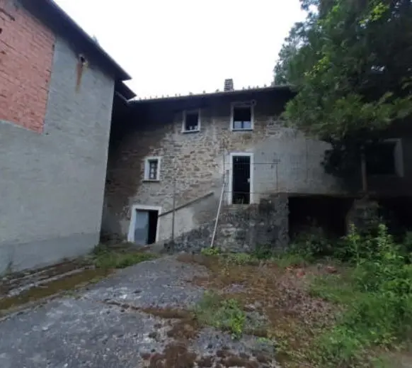 Villa via Regione Favato 144, Roccaverano