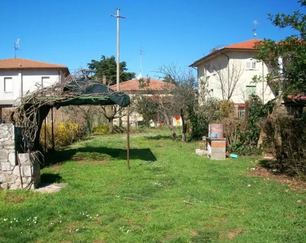 Porzione Di Casa via Delle Case 1, Guardea