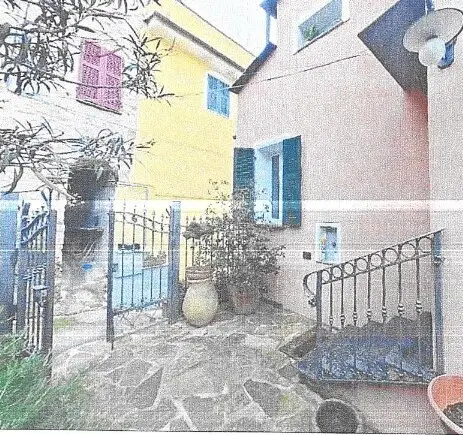 Villa via Della Torre 113, Imperia