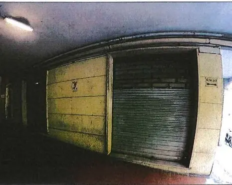Negozio via Fereggiano 203a, Genova