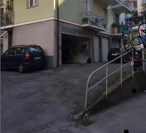 Locale Commerciale via Castagneto 58, Rapallo