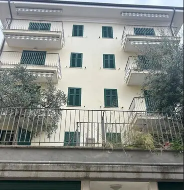 Trilocale via Lamarmora 50, Sanremo