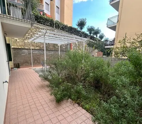 Trilocale via Lamarmora 50, Sanremo