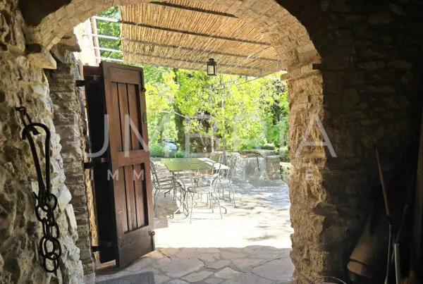 Casale via Degli Ulivi 16, Baschi