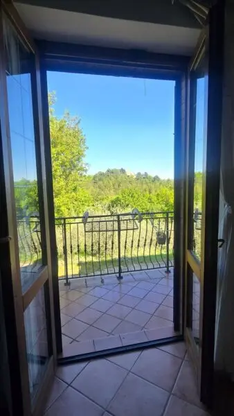 Villa 1, Baschi
