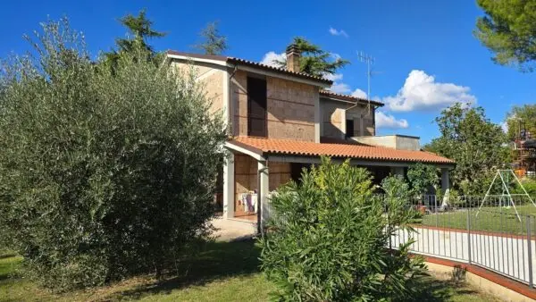 Villa via Del Convento 127, Terni