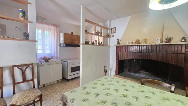 Casale via Vocabolo Menicaglie 11, Baschi
