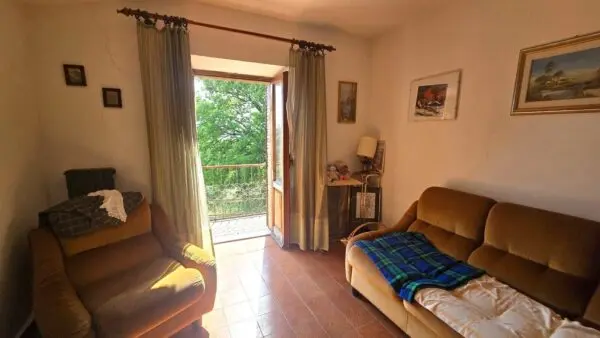 Casale via Vocabolo Menicaglie 11, Baschi