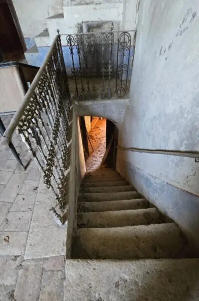 Palazzo - Stabile via Conte Degli Atti 4, Baschi