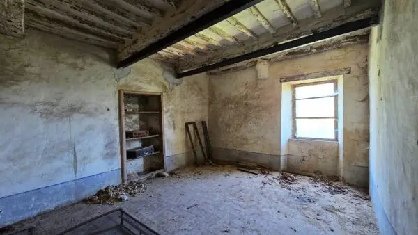 Palazzo - Stabile via Conte Degli Atti 4, Baschi