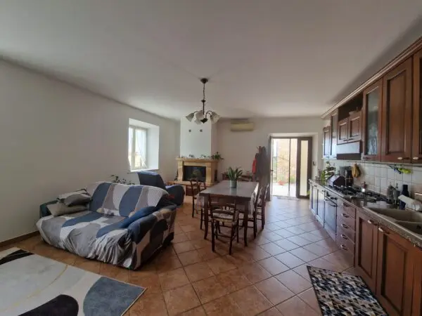 Casale via Vocabolo Cerquelasce, Lugnano In Teverina