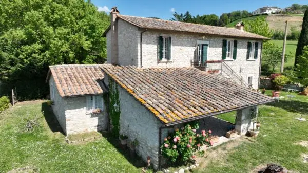 Casale via Selvarella, Guardea