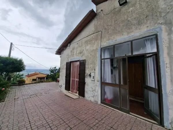 Porzione Di Casa via Località Poggio Nuovo - Casaline 22, Guardea