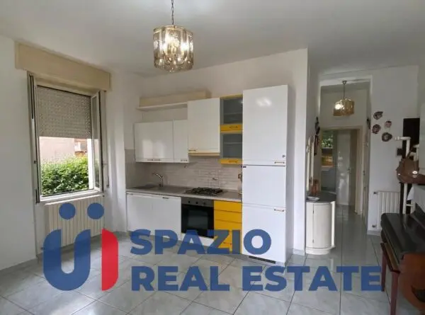 Appartamento via Roma 61, Loreto Aprutino