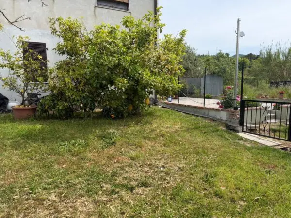 Terratetto via Nave 17, Sarzana