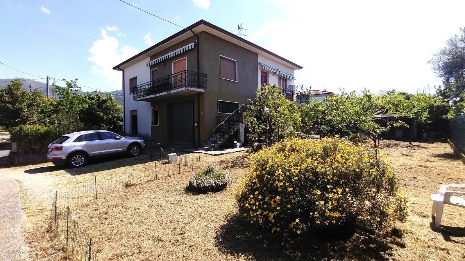 Immagine per Villa bifamiliare in vendita a Castelnuovo Magra via Della Pace 52