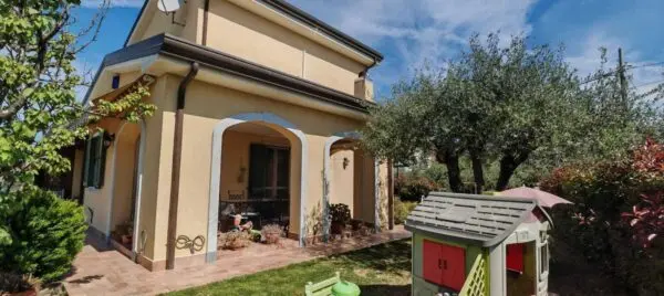 Immagine per Terratetto in vendita a Castelnuovo Magra via Della Pace 24