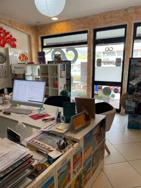 Locale Commerciale via Della Pace I, Castelnuovo Magra