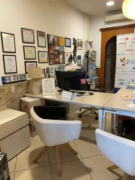 Locale Commerciale via Della Pace I, Castelnuovo Magra