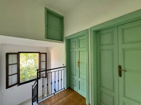 Villa via Isola, Luni