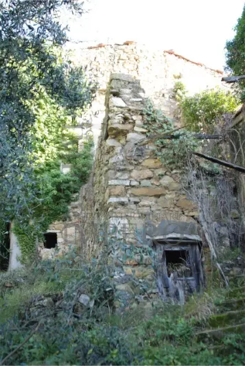 Area Verde via Case Gina 13, Ventimiglia