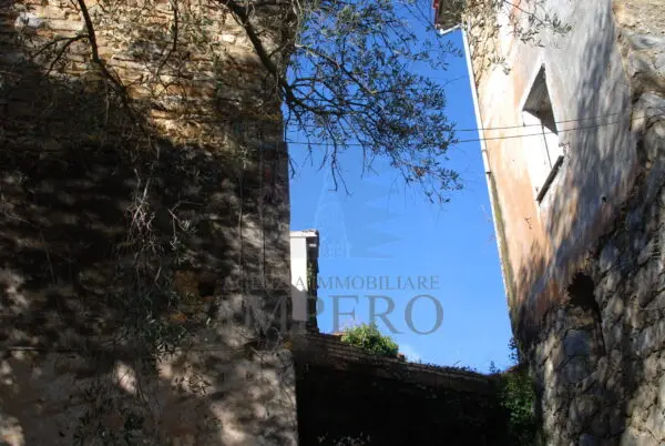 Area Verde via Case Gina 13, Ventimiglia