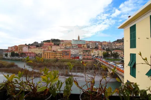 Quadrilocale via Aprosio 2, Ventimiglia