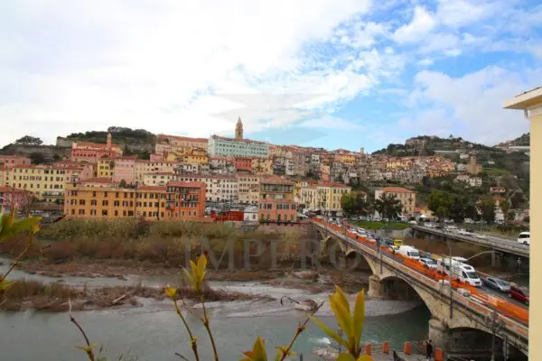 Quadrilocale via Aprosio 2, Ventimiglia