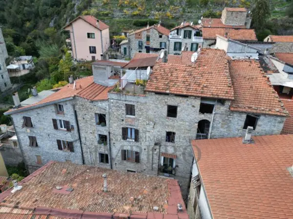 Quadrilocale via Delle Scuole 10, Ventimiglia
