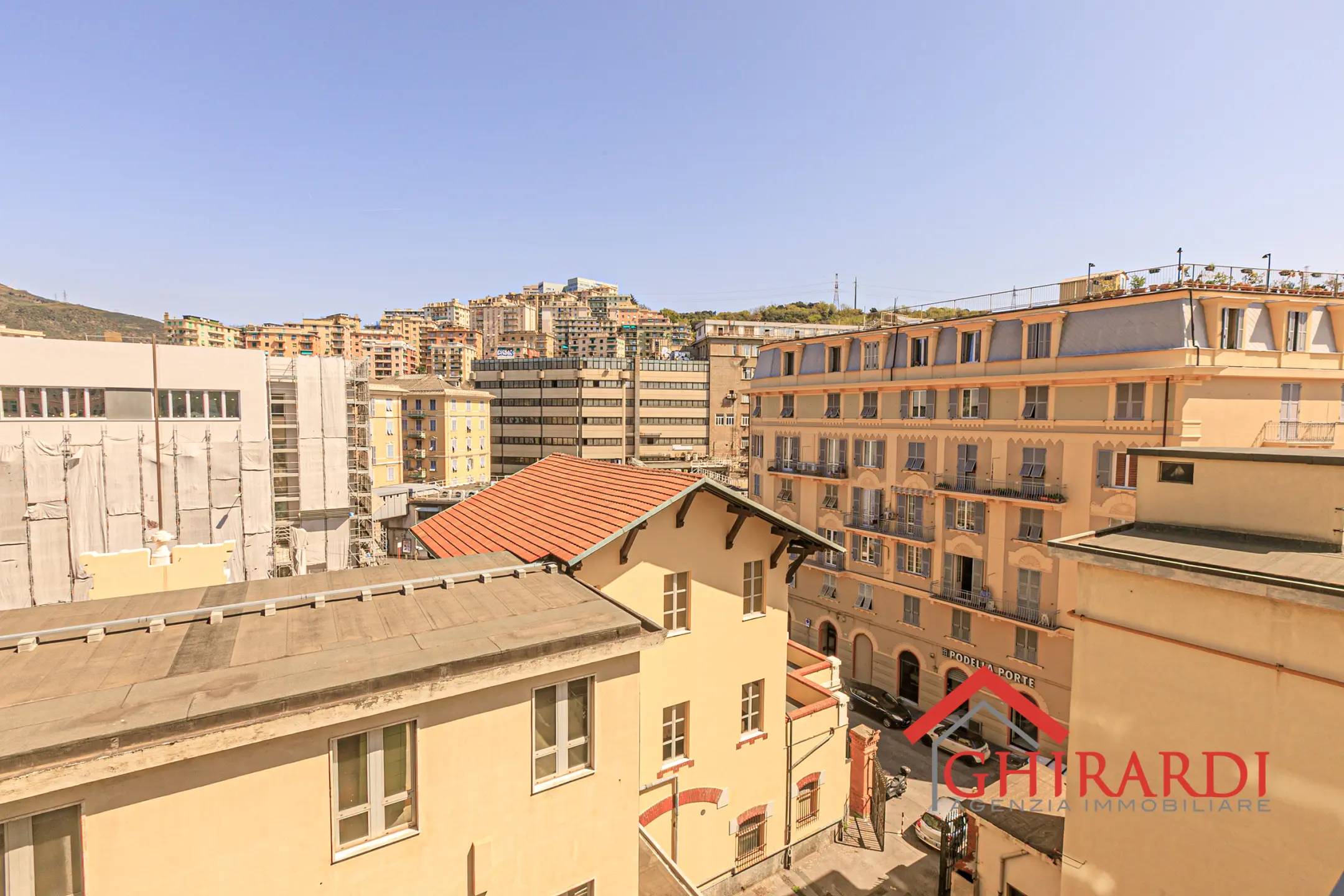 Immagine per Area verde in vendita a Genova via Enrico Albareto