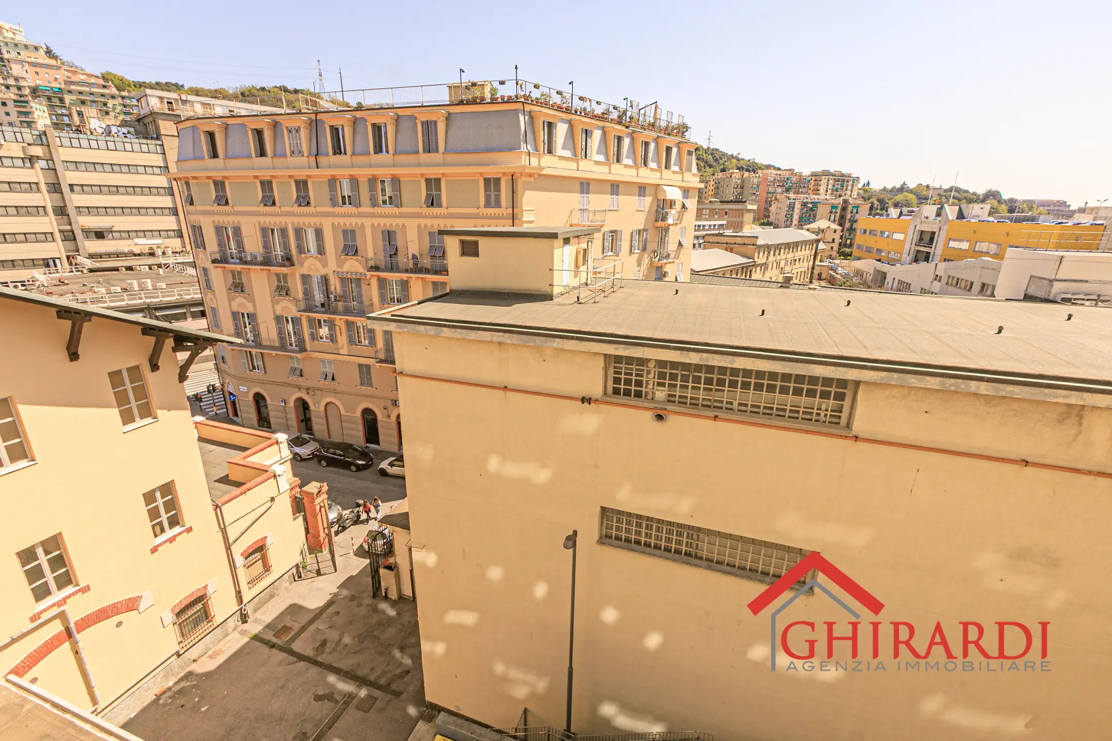 Immagine per Area verde in vendita a Genova via Enrico Albareto