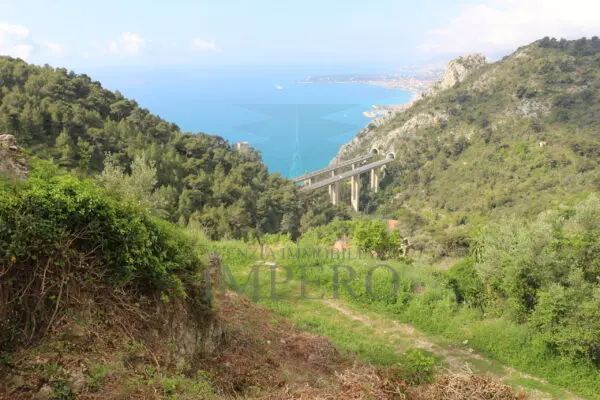 Area Verde via Case Gina 13, Ventimiglia