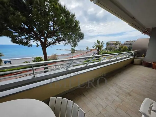 Appartamento via Lungomare Varaldo 67, Ventimiglia