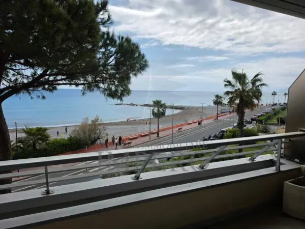 Appartamento via Lungomare Varaldo 67, Ventimiglia