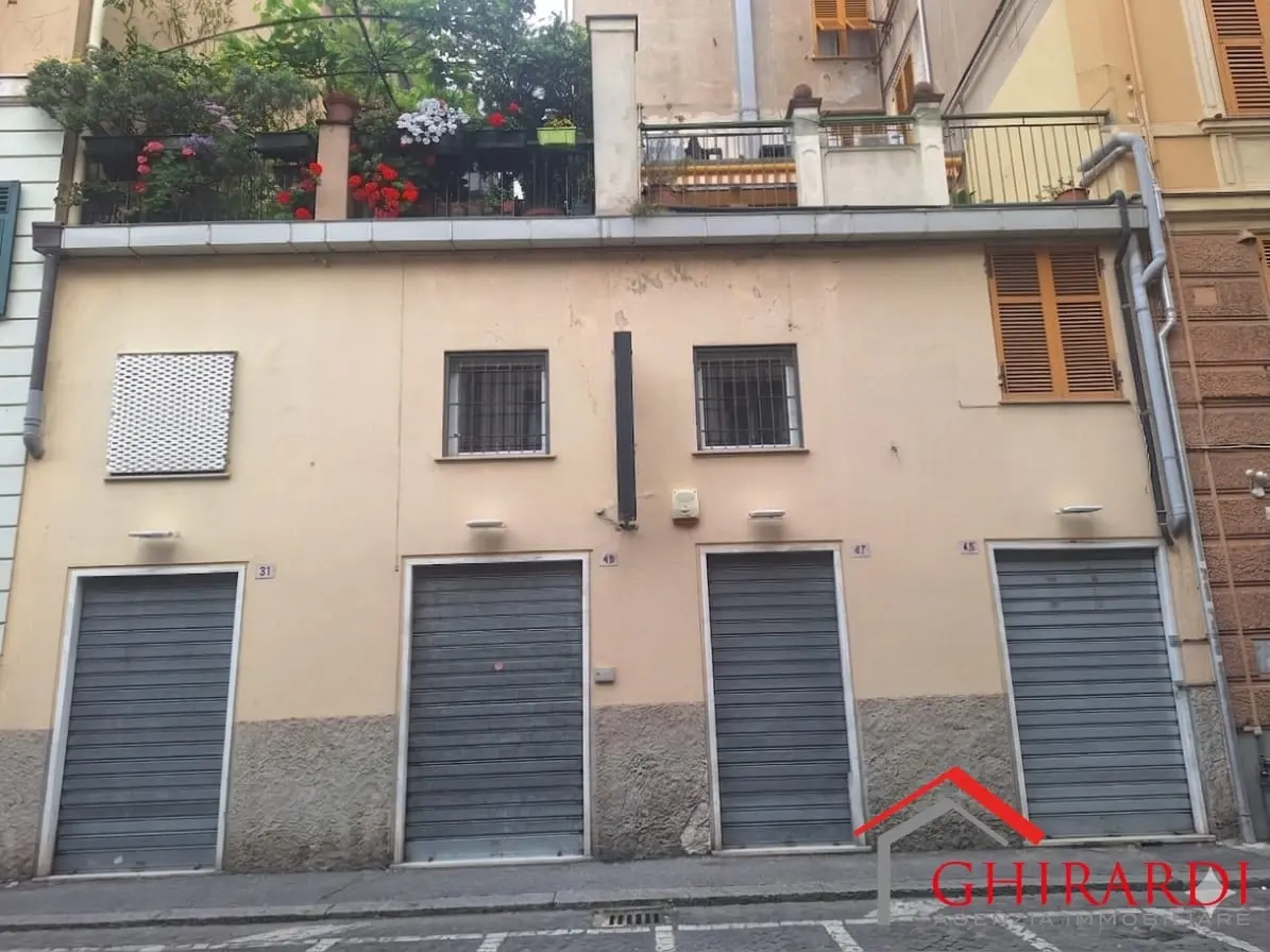 Immagine per Negozio in affitto a Genova via Gaetano Donizetti 45 R