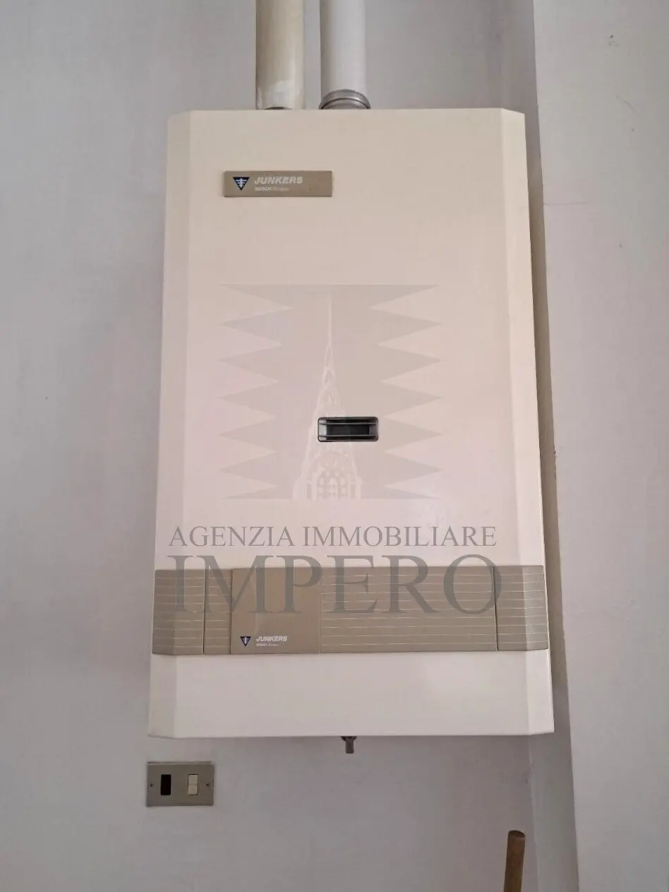Immagine per Locale commerciale in affitto a riscatto a Vallecrosia via Colonnello Aprosio 105