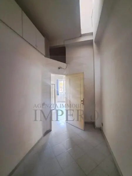 Immagine per Locale commerciale in affitto a riscatto a Vallecrosia via Colonnello Aprosio 105