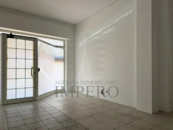 Immagine per Negozio in vendita a Ventimiglia via Sottoconvento 59
