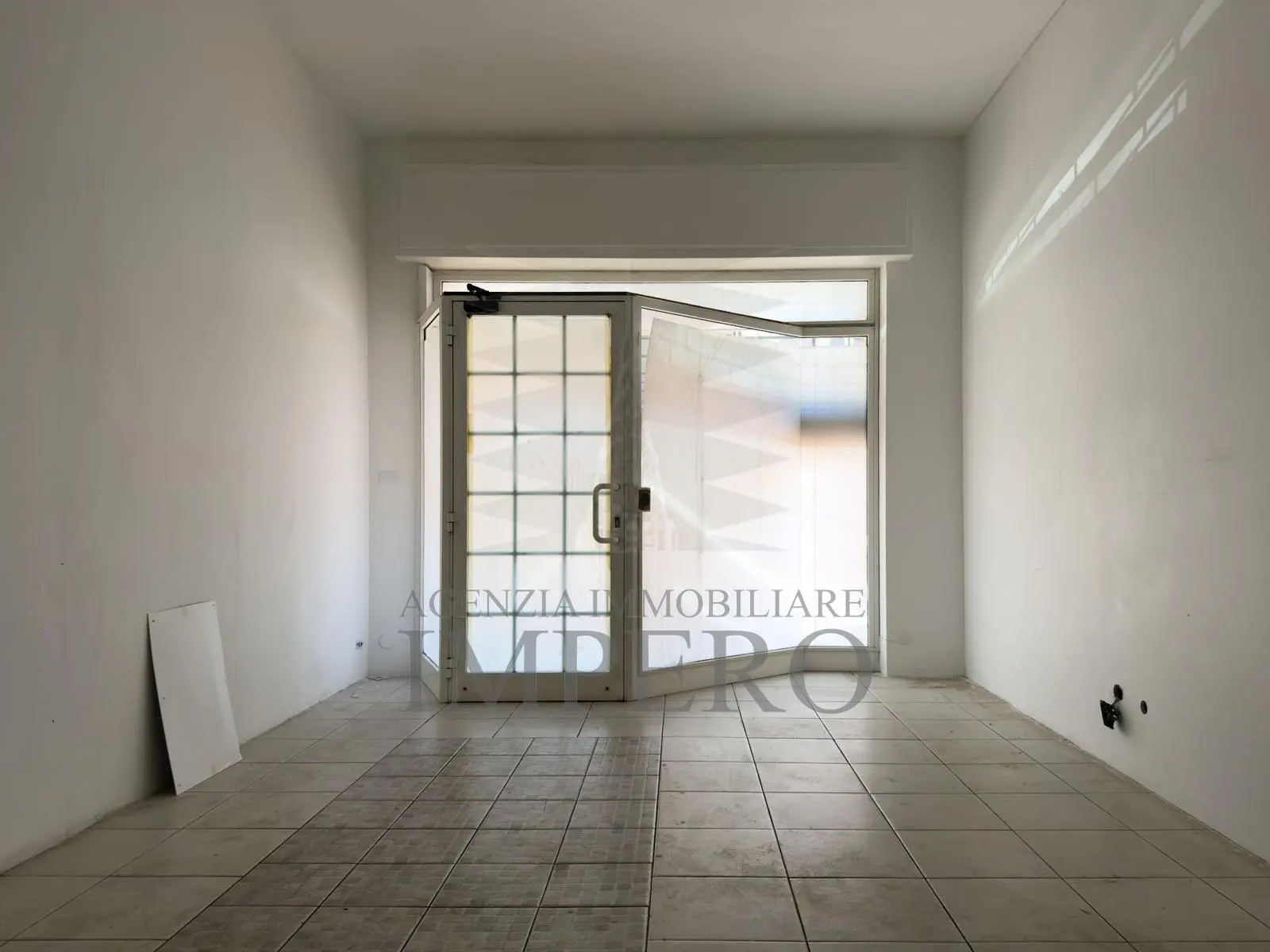 Immagine per Negozio in vendita a Ventimiglia via Sottoconvento 59