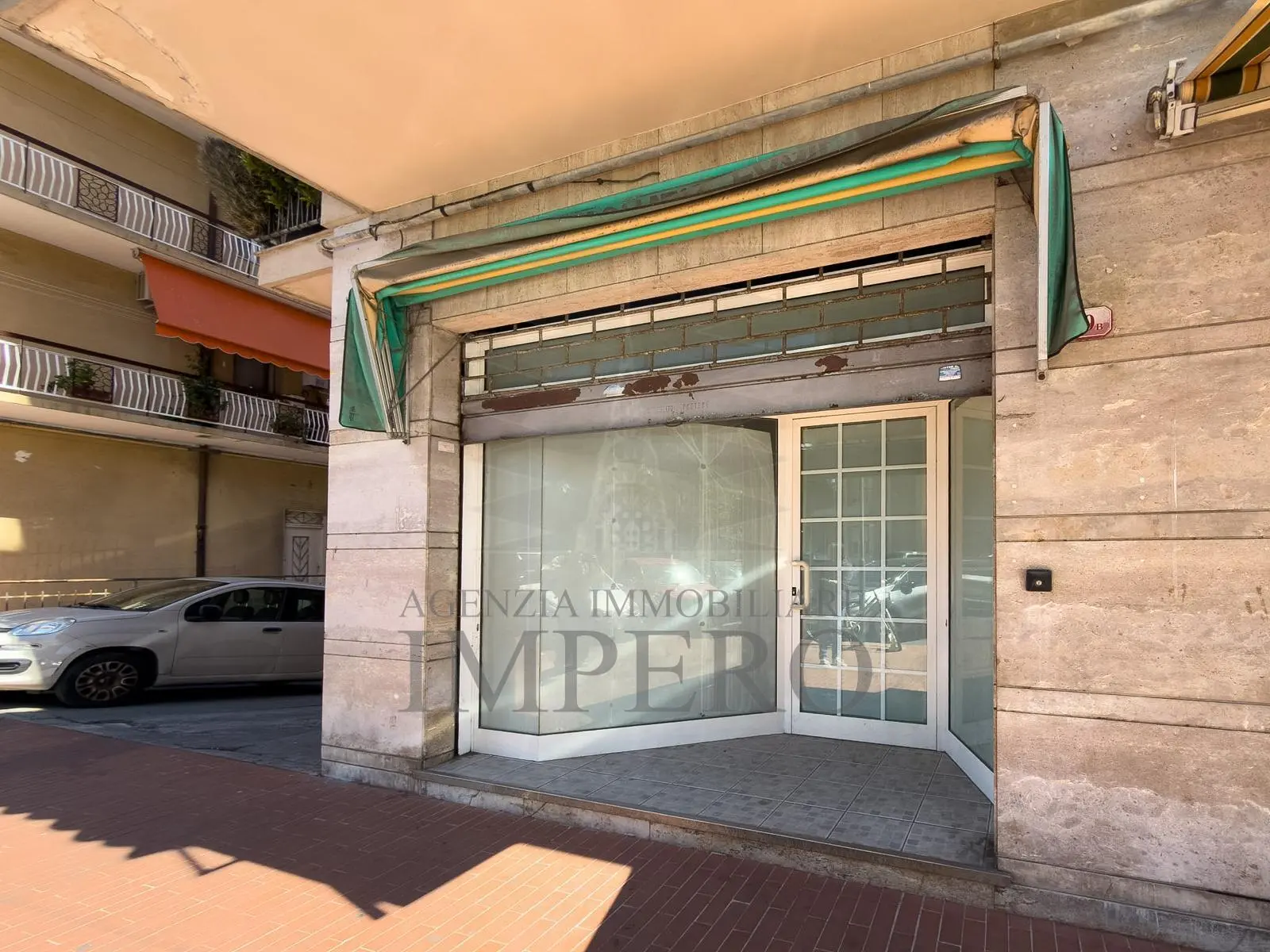 Immagine per Negozio in vendita a Ventimiglia via Sottoconvento 59